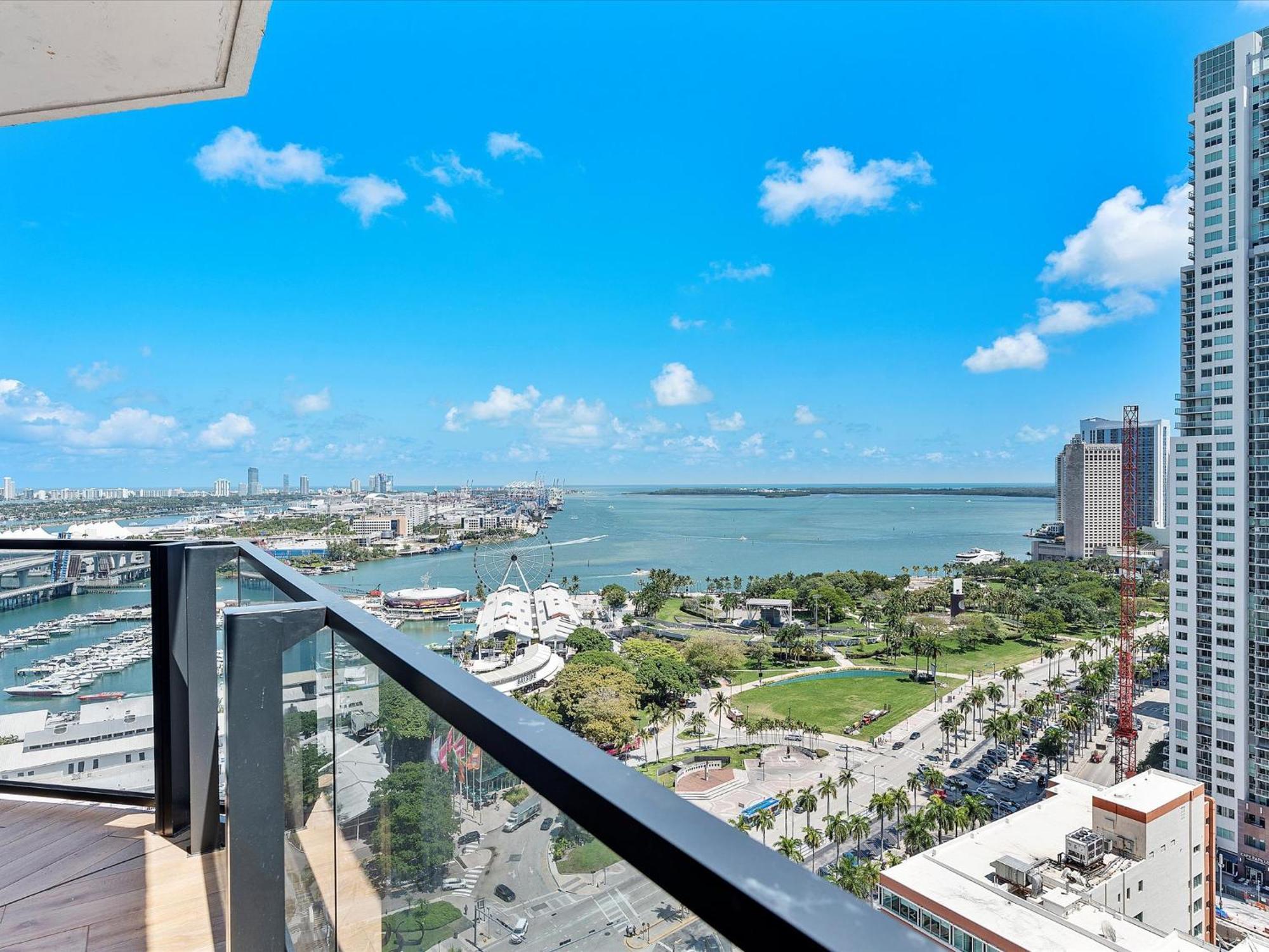 Downtown By Miami Vacation Rentals エクステリア 写真