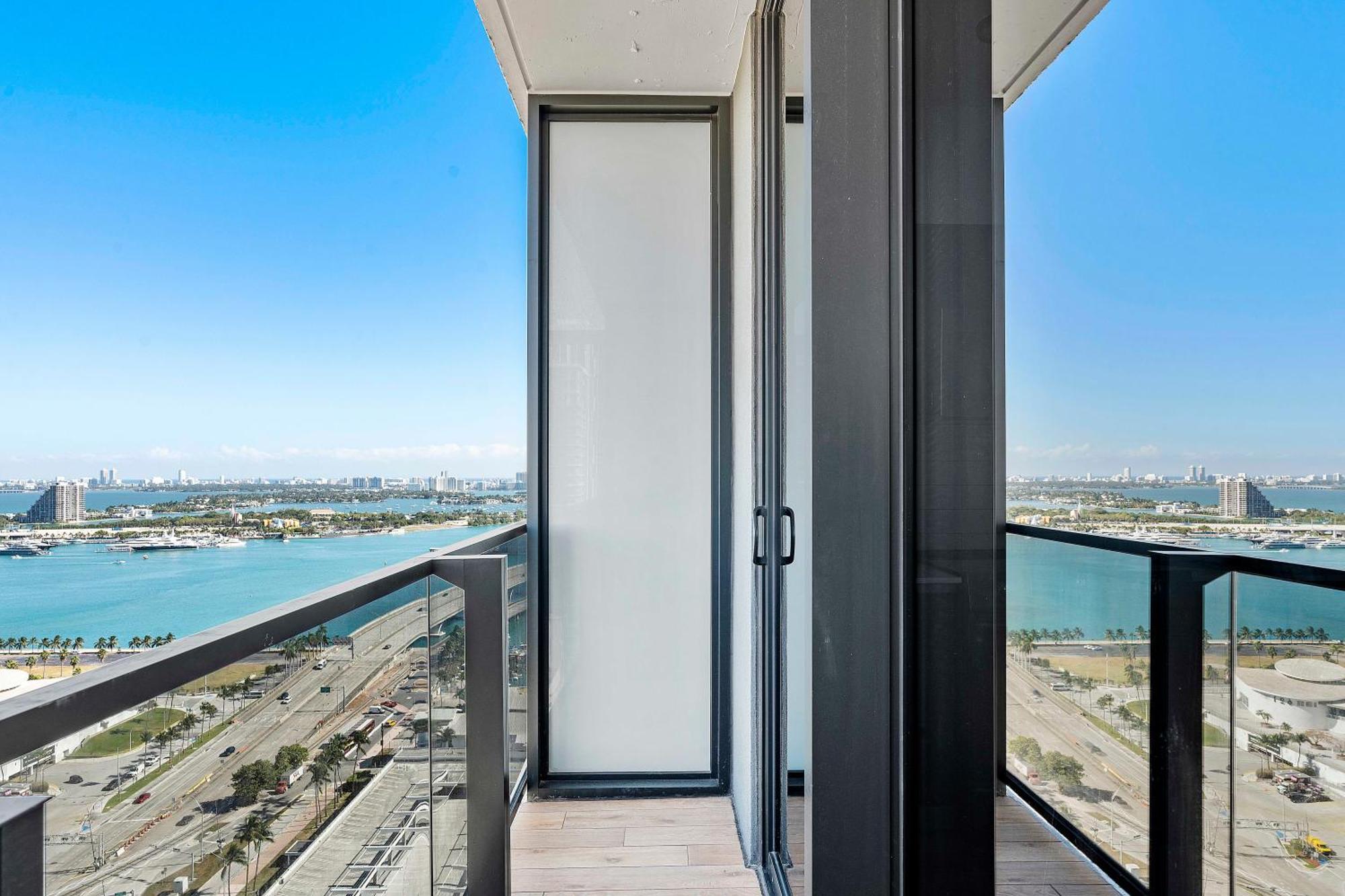 Downtown By Miami Vacation Rentals エクステリア 写真