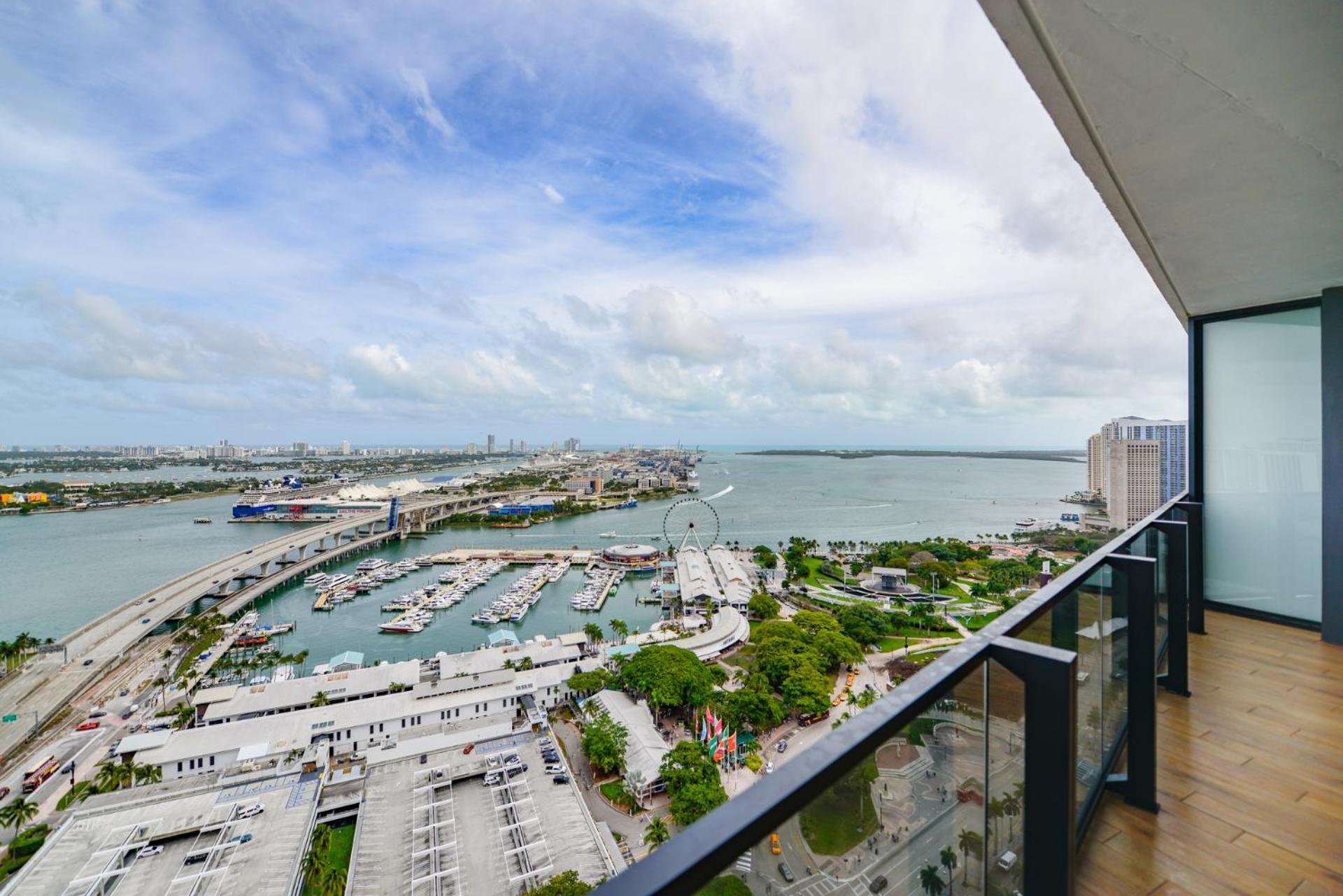 Downtown By Miami Vacation Rentals エクステリア 写真
